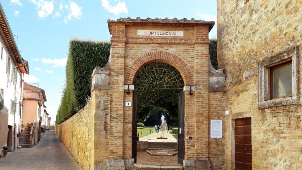 ingresso degli horti leonini